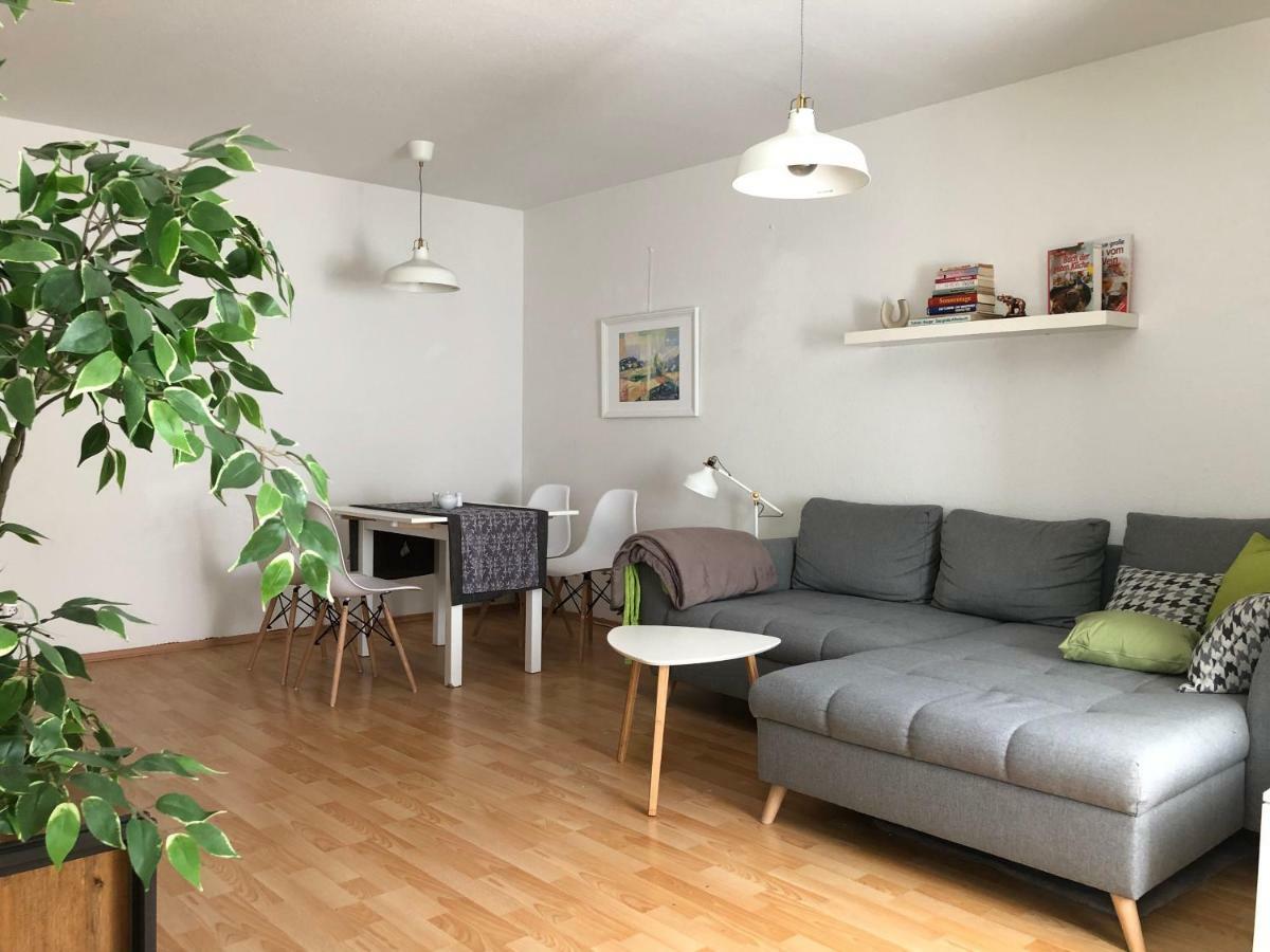 Parkplatz Und Balkon - Burberg'S Heimathafen In Wiesbaden Eksteriør billede